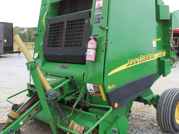 john-deere-582-image-1