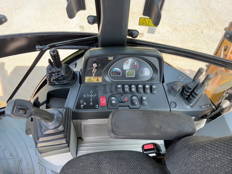 2013-caterpillar-420f-it-image-27