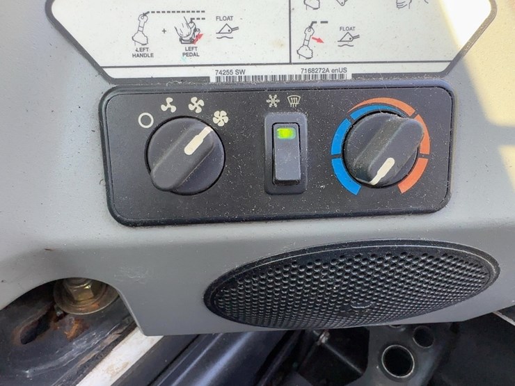 2019-bobcat-t590-image-19
