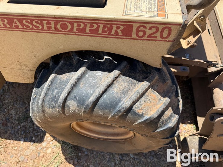 grasshopper-620t2-image-14