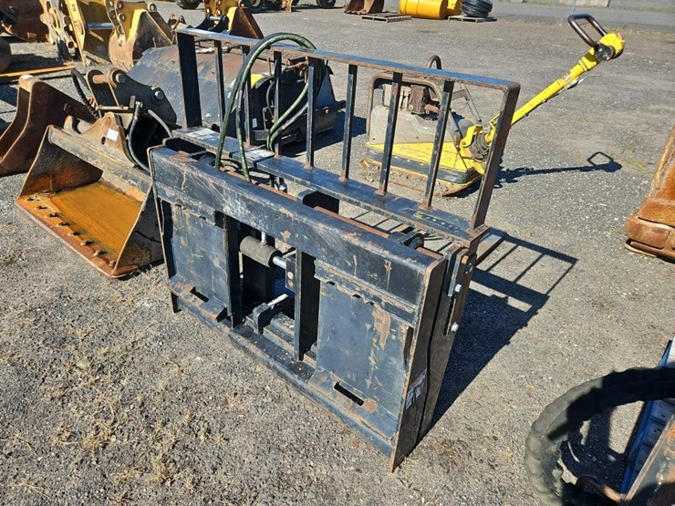 60"-hydraulic-side-shift-forks-image-3