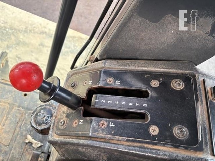 2009-deere-670g-image-39