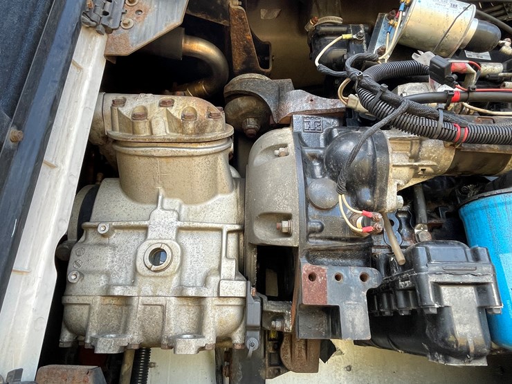 2016-utility-3000r-image-52