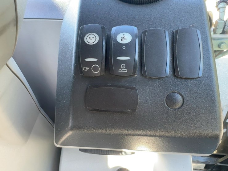2013-caterpillar-420f-it-image-31