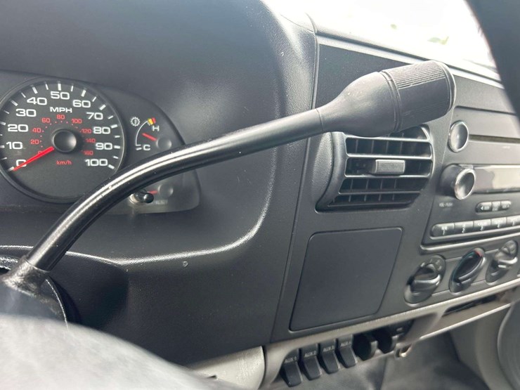 2006-ford-f350-image-15