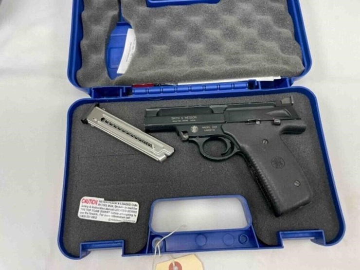 smith-&-wesson-22lr-pistol-image-2