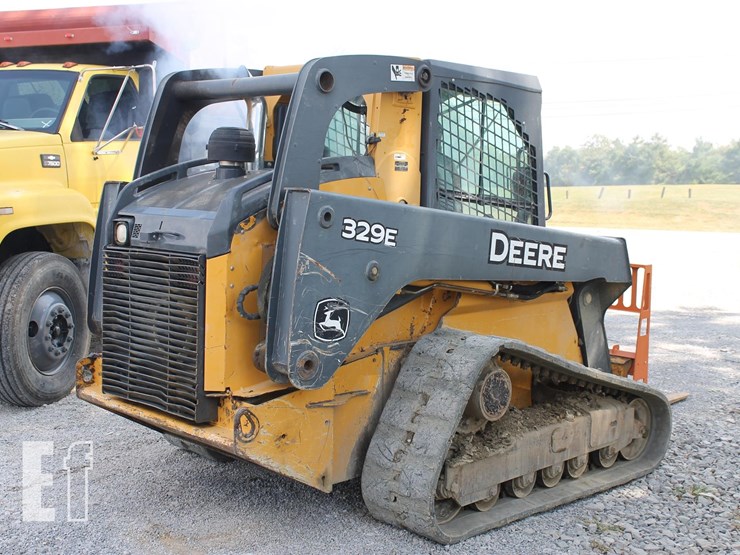 deere-329e-image-3
