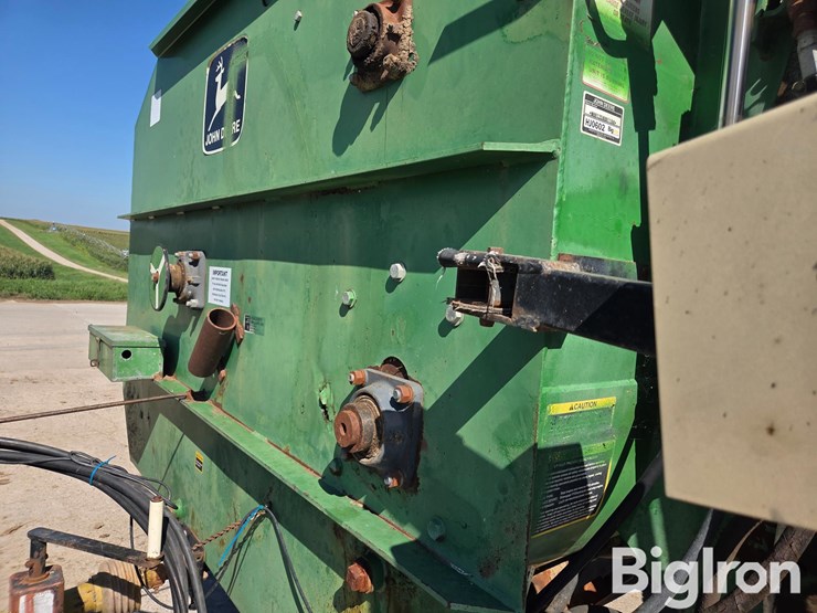 john-deere-135-image-10