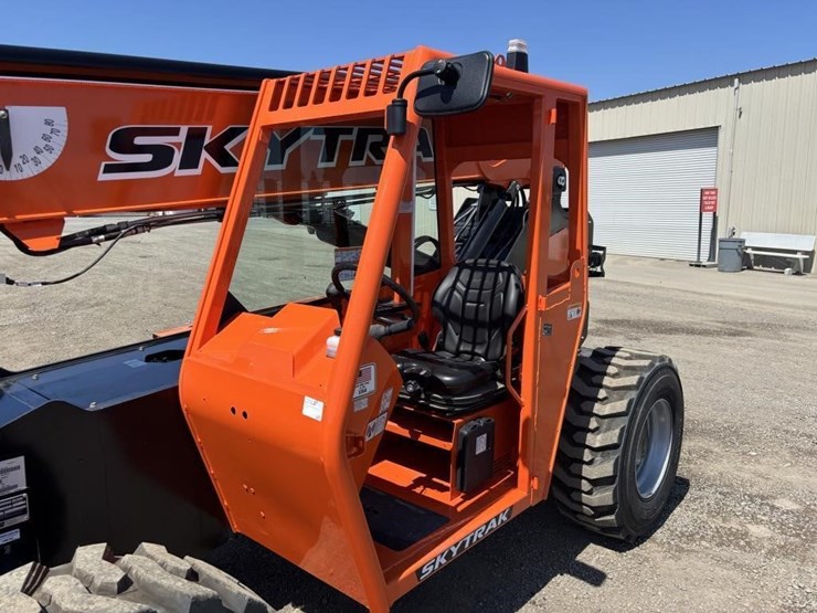 2024-sky-trak-6034-image-24