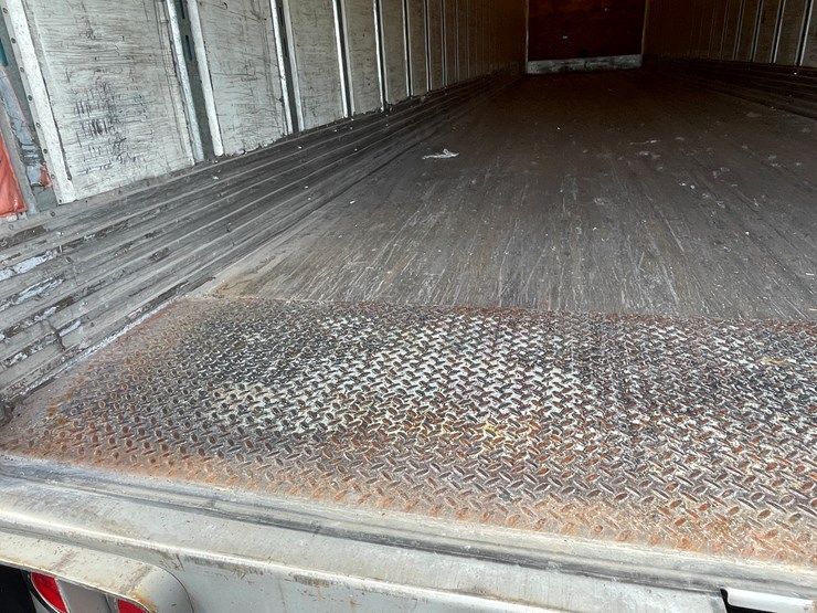 2012-utility-van-image-23