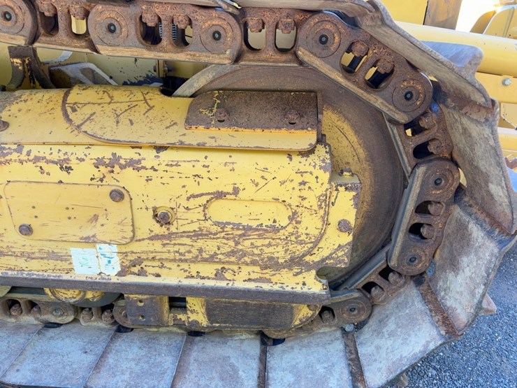 2011-caterpillar-d4k-xl-image-15