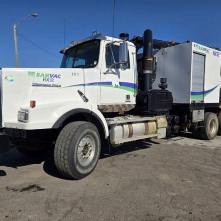 2014 WESTERN STAR 4900SB