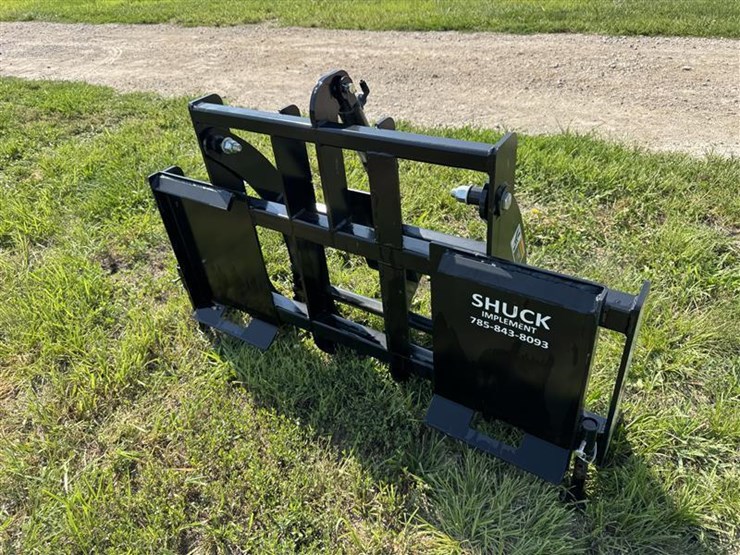 new-work-saver-skid-steer/sub-compact-grapple-image-4
