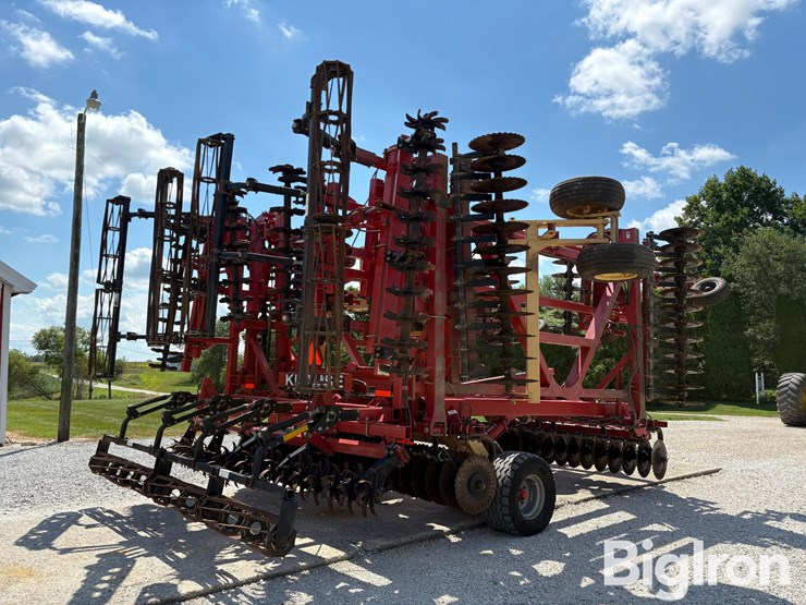 2013-kuhn-krause-8000-40-image-5