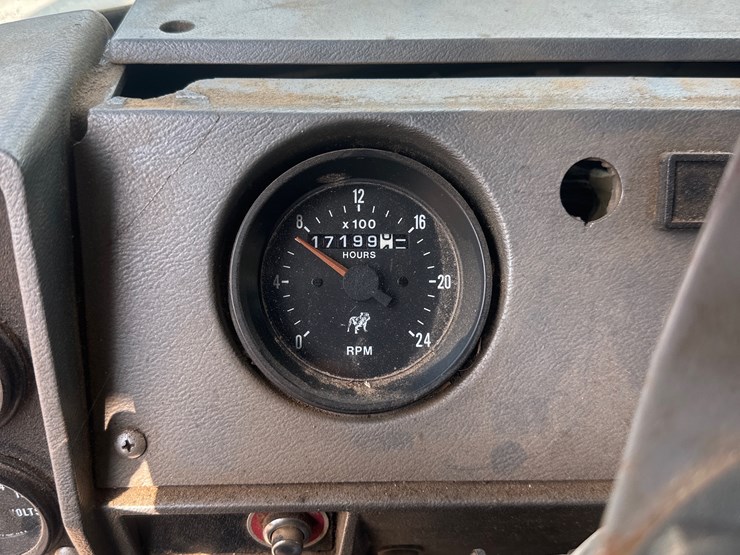 2001-mack-rd688s-image-8