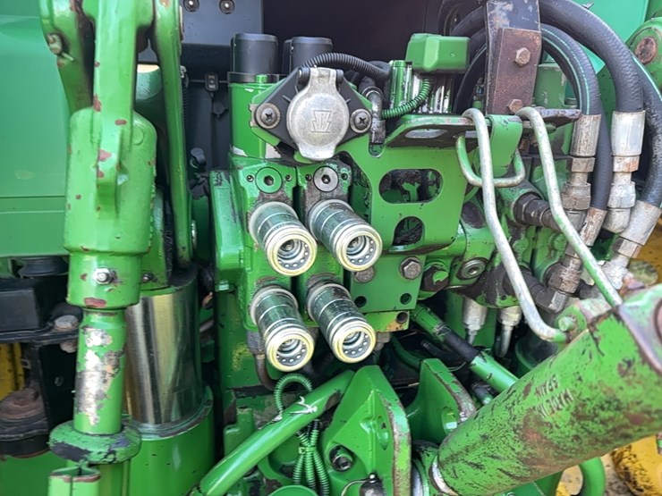 john-deere-7220-image-6