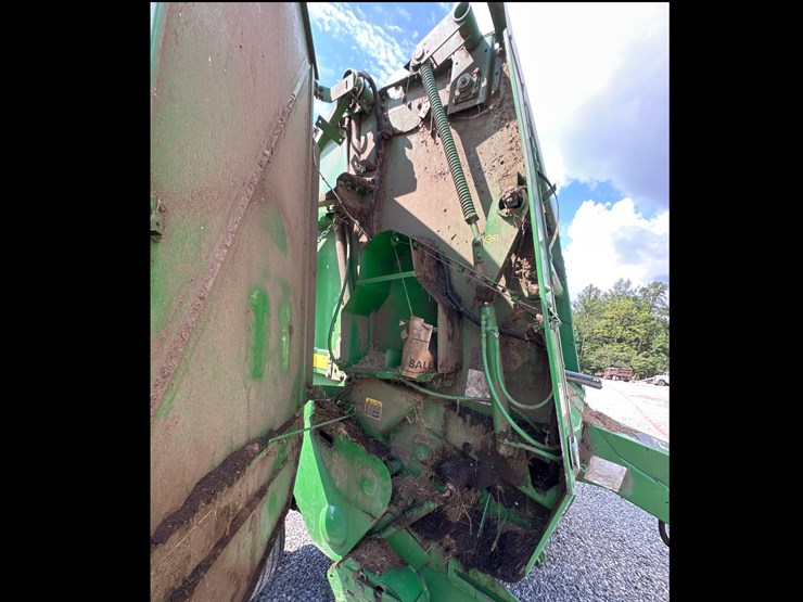 2003-john-deere-567-image-5
