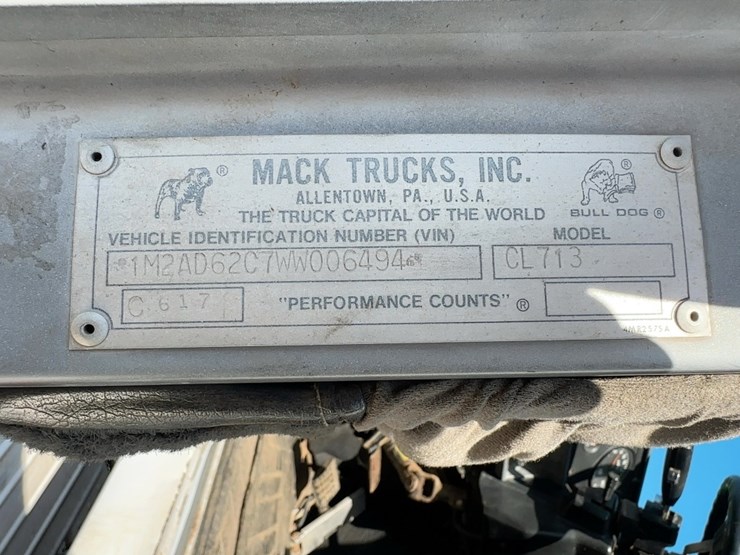 1998-mack-e7-454-image-37
