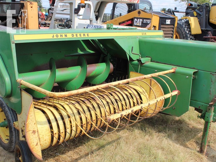 john-deere-336-image-1