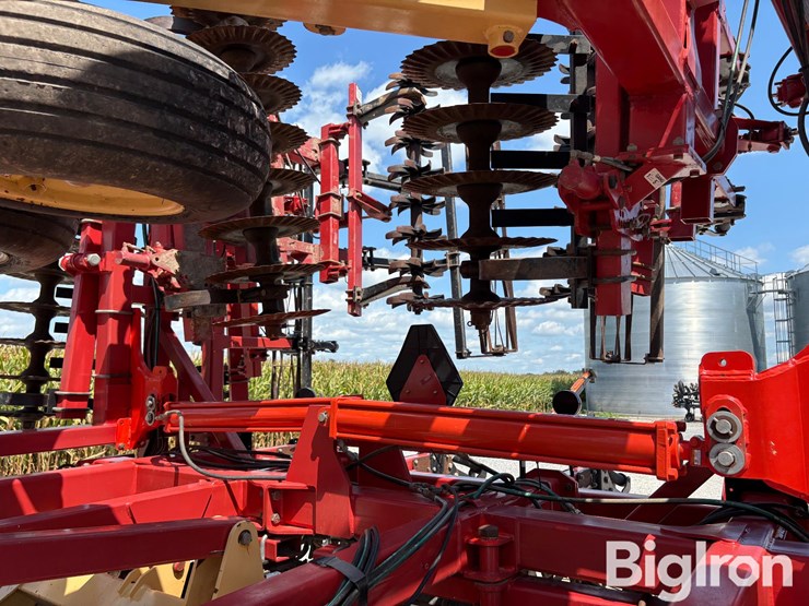 2013-kuhn-krause-8000-40-image-19