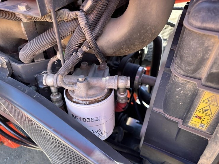 2018-kubota-l4701-image-42