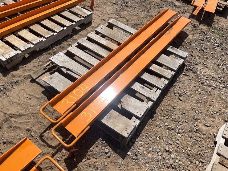 #3104-•-unused-2025-wolverine-skid-steer-pallet-fork-extensions-image-1