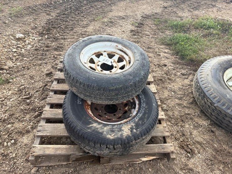 (3)-st205/75-r15-tires-w/rims-image-4