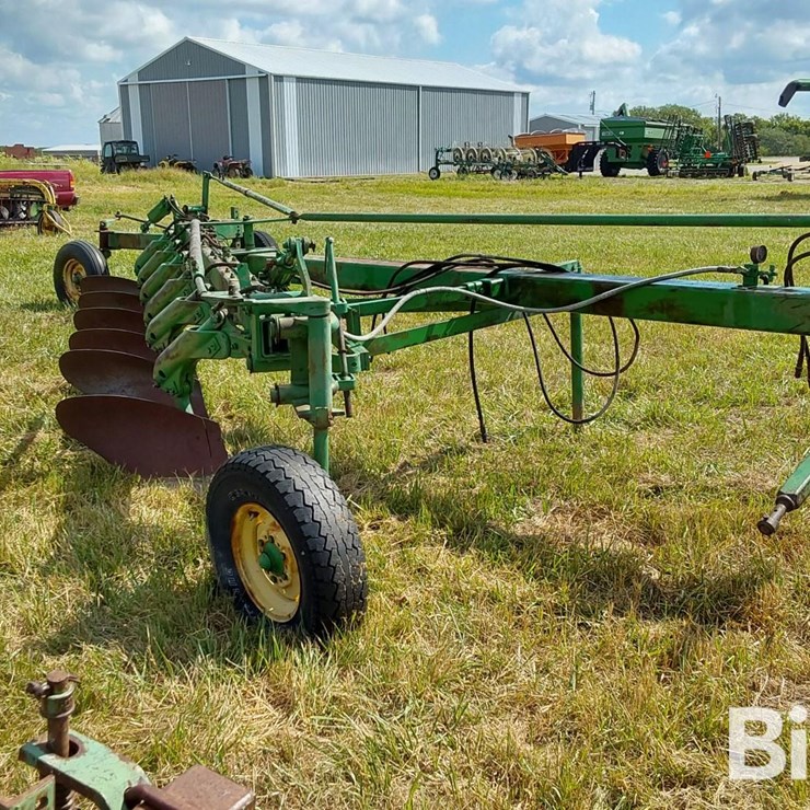 JOHN DEERE 2500