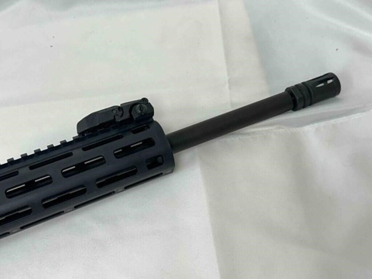 smith-&-wesson-m&p15-22-.22lr-rifle-image-10