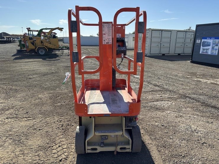 jlg-1230es-image-6