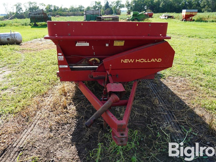 new-holland-155-image-2