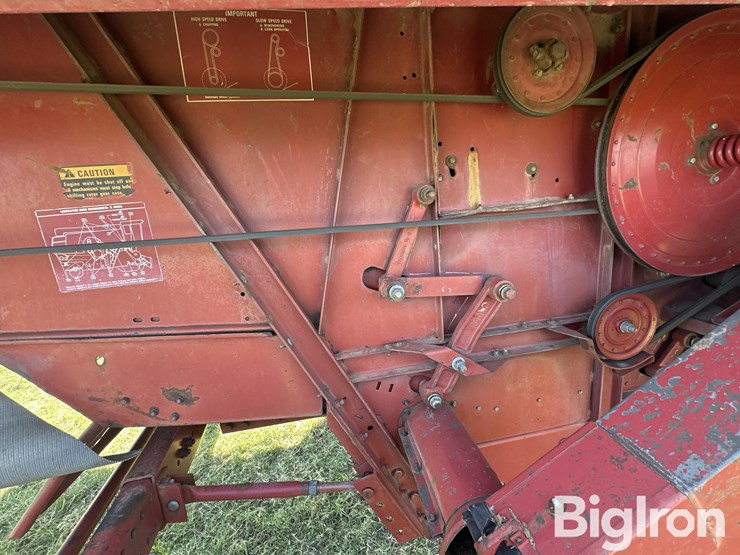 1990-case-ih-1680-image-17