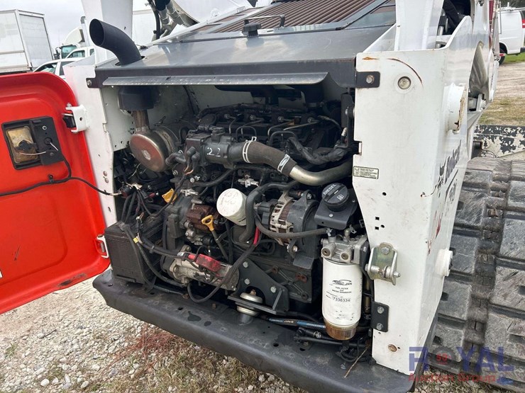 2020-bobcat-t740-image-9