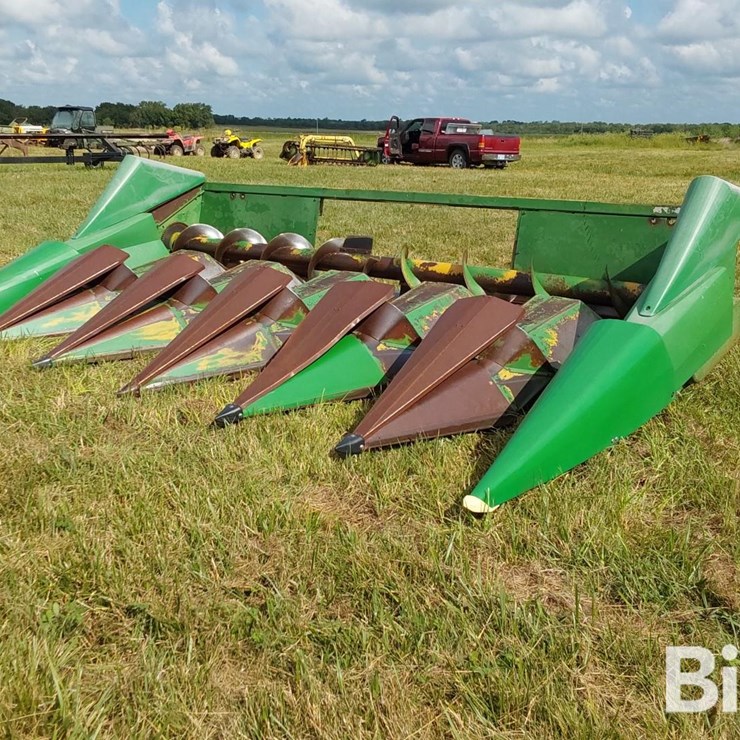 JOHN DEERE 643