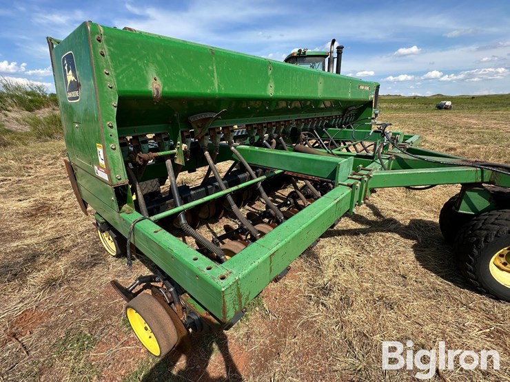 john-deere-750-image-18