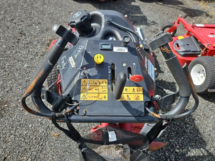 exmark-turf-tracer-walk-behind-mower-image-6