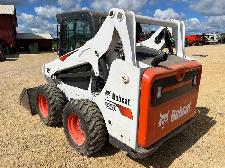 2018-bobcat-s570-image-3