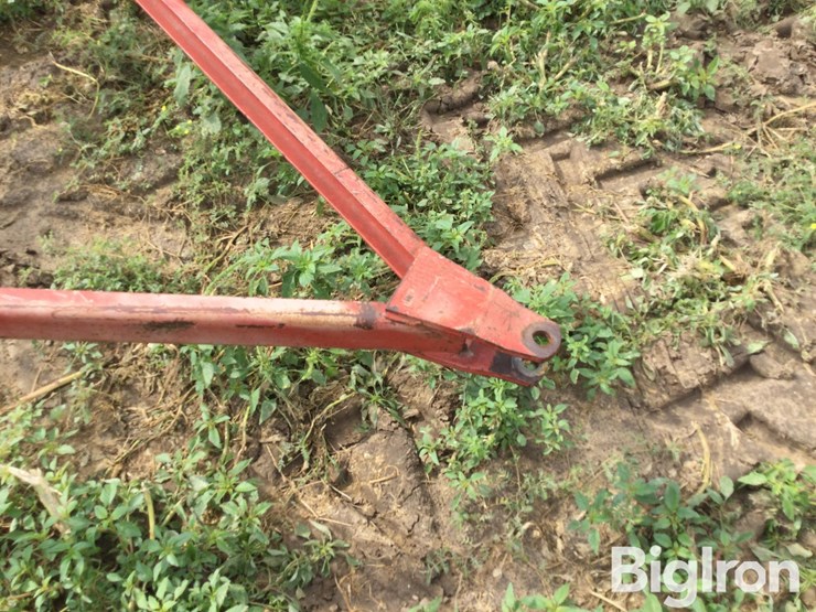 new-holland-258-image-9