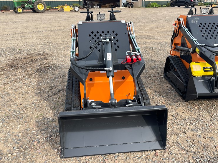 #9085-•-unused-2025-landhero-mini-skid-steer-loader-image-6