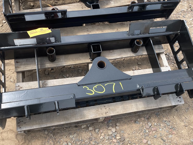#3071-•-unused-2025-wolverine-pallet-fork-frame-attachment-image-3