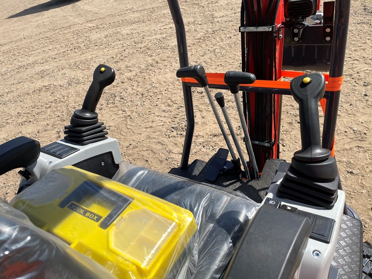 #9460-•-2025-unused-cfg-mini-excavator-image-6