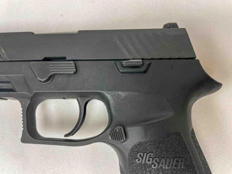 sig-sauer-9mm-pistol-image-5