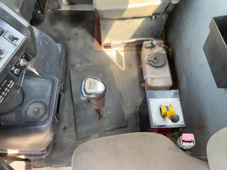1995-cummins-m11-image-24