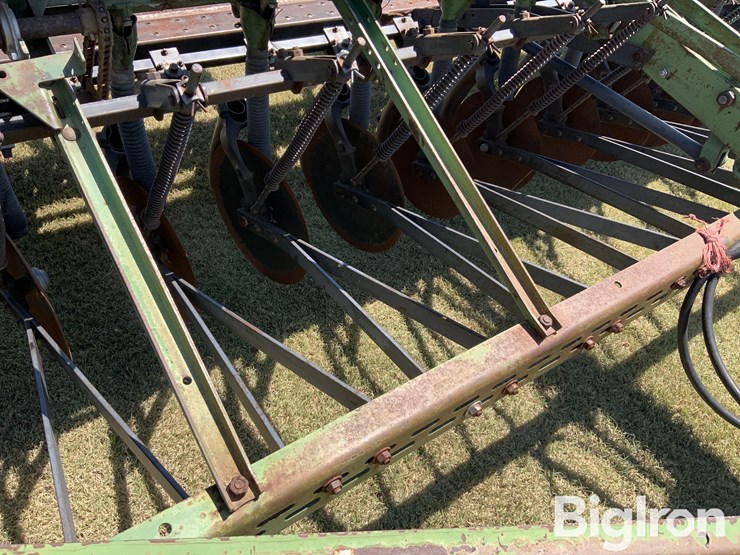 john-deere-8300-image-20