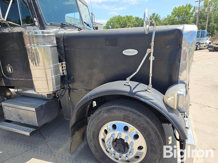 1998-peterbilt-379-image-15