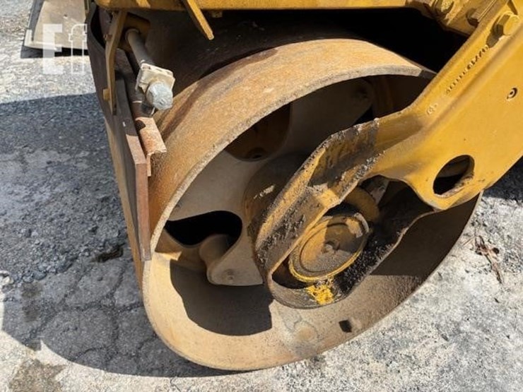 1997-caterpillar-cb-224c-image-25