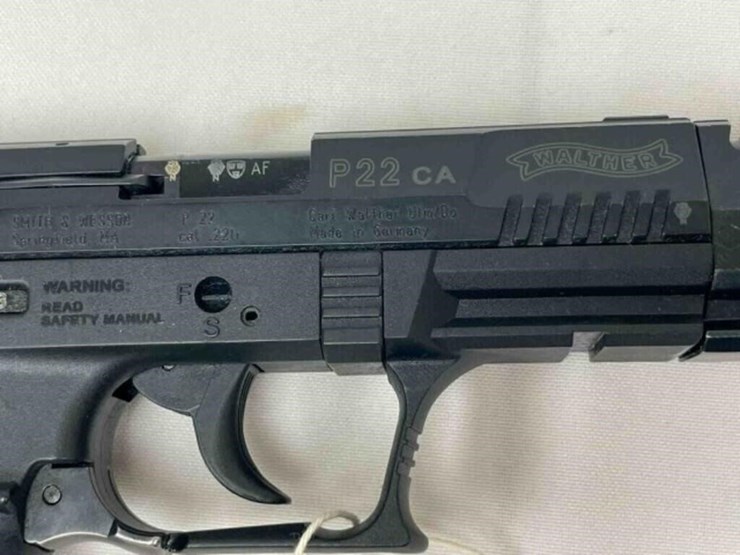 walther-.22-pistol-image-10
