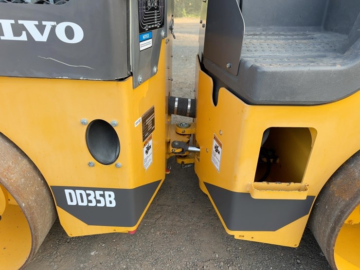 2020-volvo-dd35b-image-13