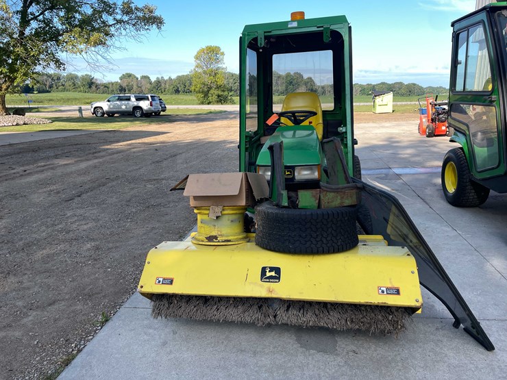 john-deere-445-image-2