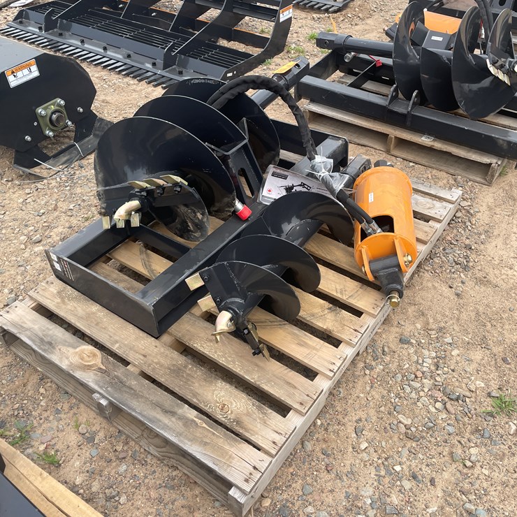 #3040 • Unused 2025 Wolverine Skid Steer Auger Drive and Bit Attachment